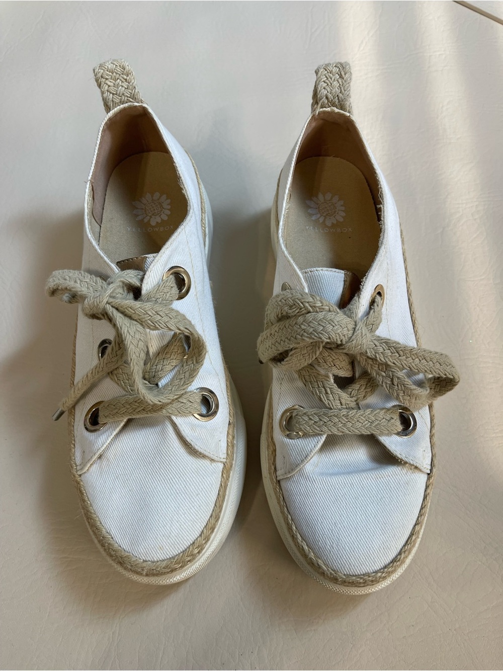 Yellow Box holland womens White Canvas platform sneakers size 8